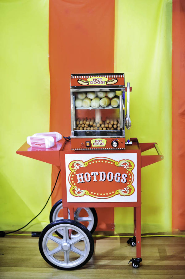 Geelong childrens party hot dog machine