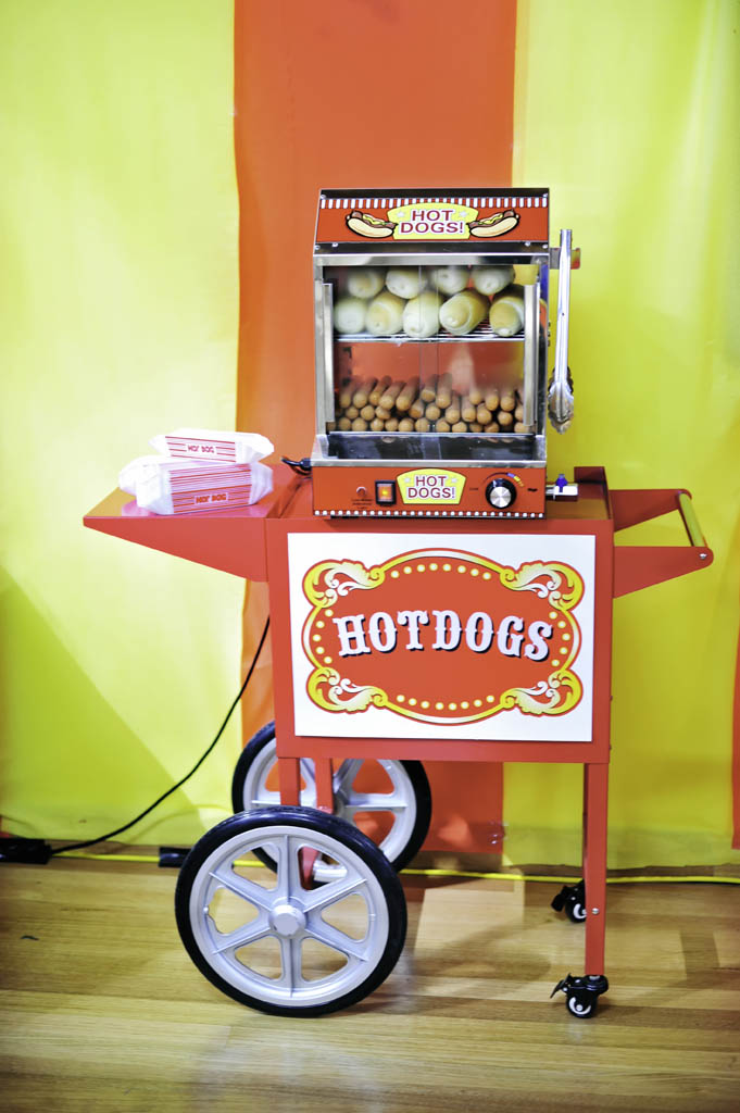 Hot dog machine for Geelong kids party